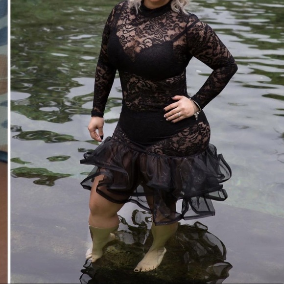 Women dress - Picture 4 of 5